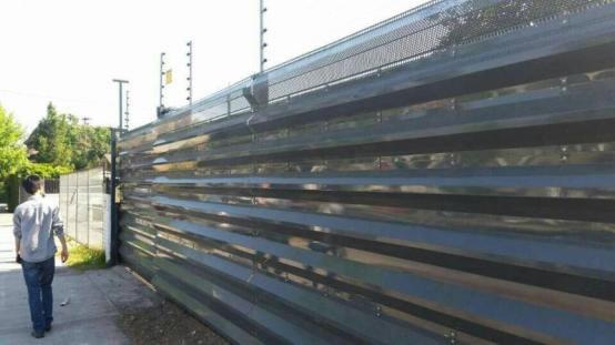 Steel Fence (Solid)